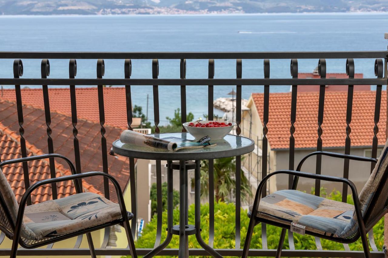 Guest House Lazeta Duce Bagian luar foto