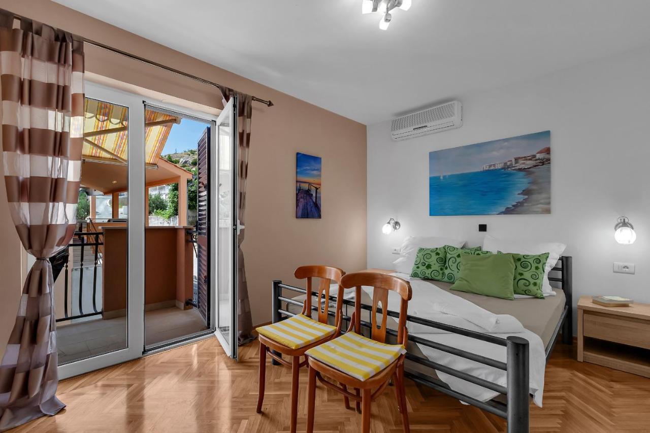 Guest House Lazeta Duce Bagian luar foto