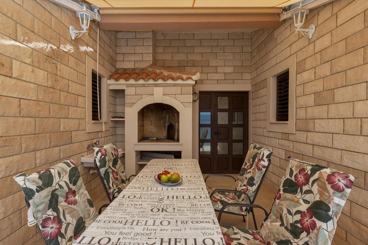 Guest House Lazeta Duce Bagian luar foto
