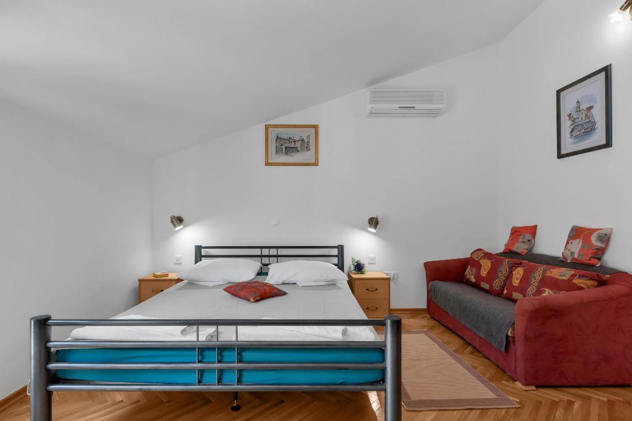 Guest House Lazeta Duce Bagian luar foto