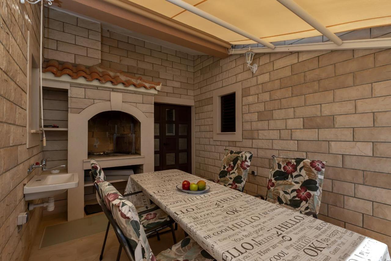 Guest House Lazeta Duce Bagian luar foto