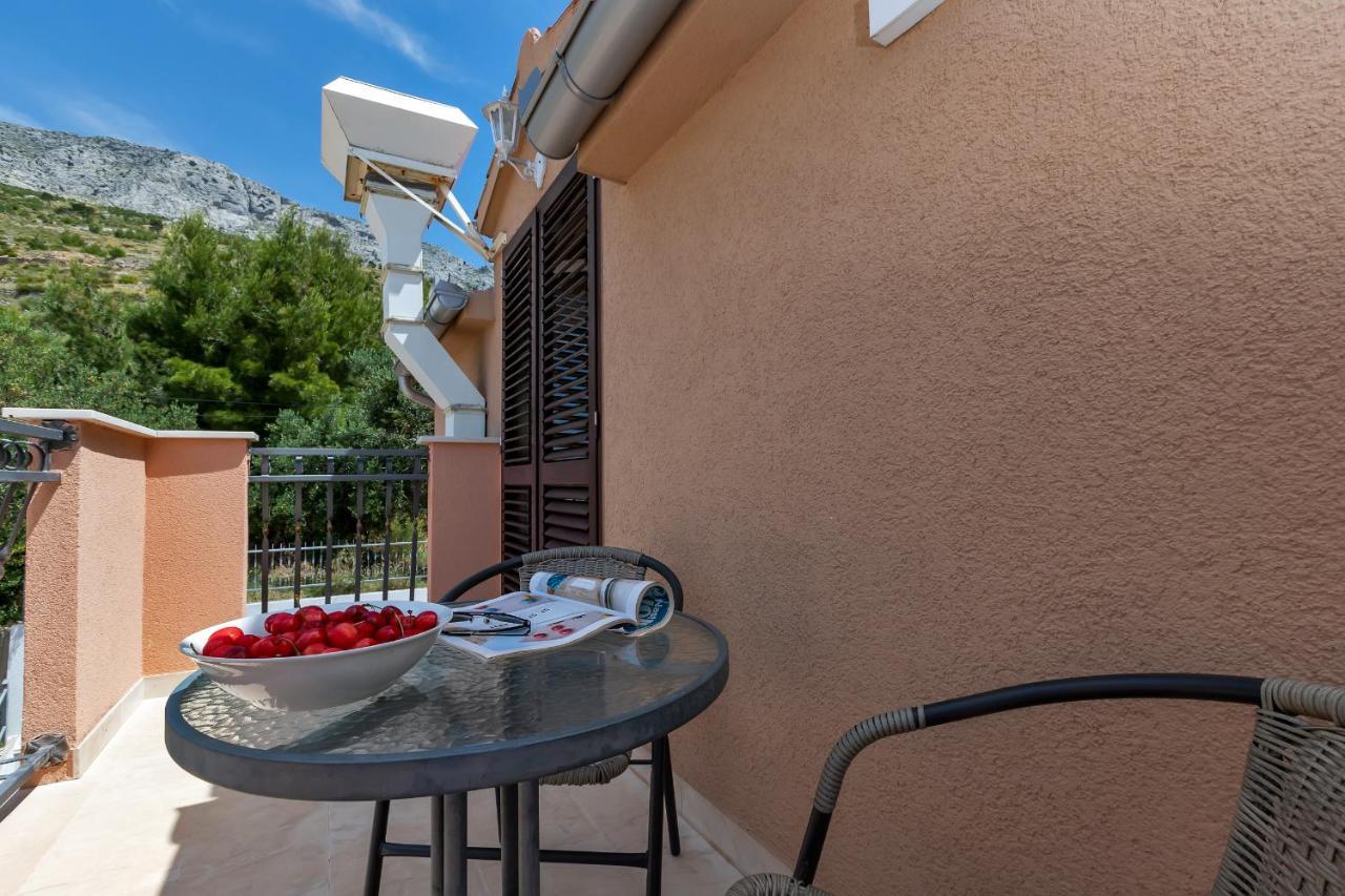 Guest House Lazeta Duce Bagian luar foto
